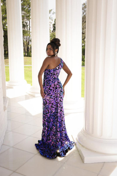 Sophia Thomas - 1120